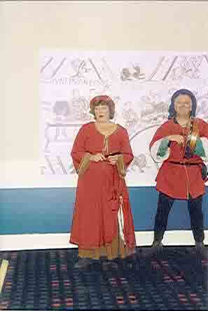 Picture of a pair of minstrels performing. Picture of a pair of minstrels performing.